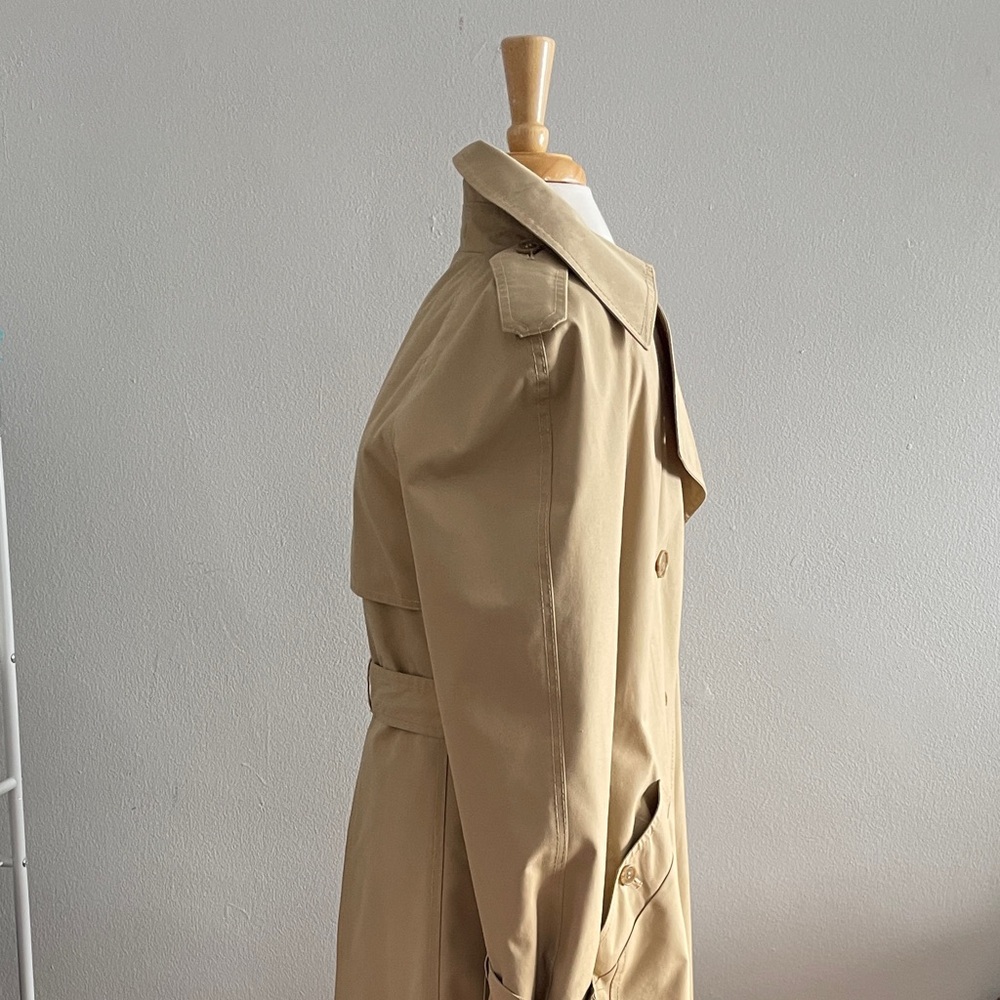 Vintage classic tan dolman sleeved raincoat - Picture 7 of 15